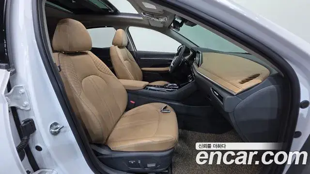 Hyundai Sonata 2021 — Фото 10/20