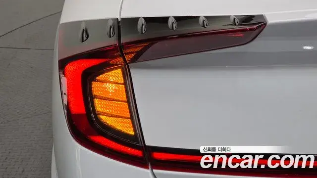 Hyundai Sonata Hybrid 2021 — ფოტო 1/36