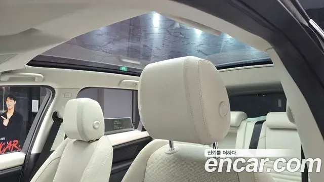 Land Rover Discovery Sport 2020 — ფოტო 8/31