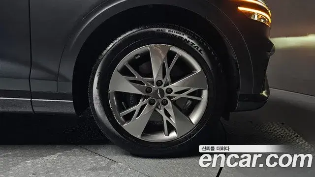 Genesis GV70 2022 — ფოტო 10/30