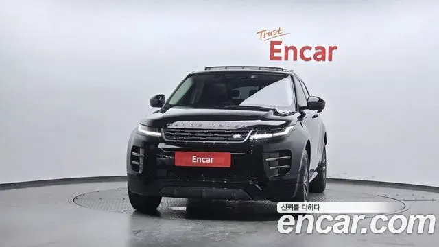 Land Rover Range Rover Evoque 2025 — Photo 18/20