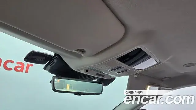 Land Rover Range Rover Evoque 2025 — Photo 12/20