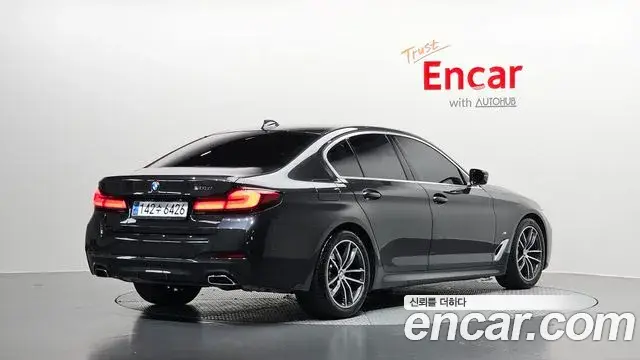 BMW 5 Series 2023 — Şəkil 6/32