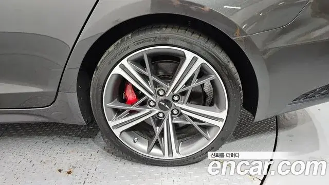 Genesis G70 2025 — ფოტო 7/33