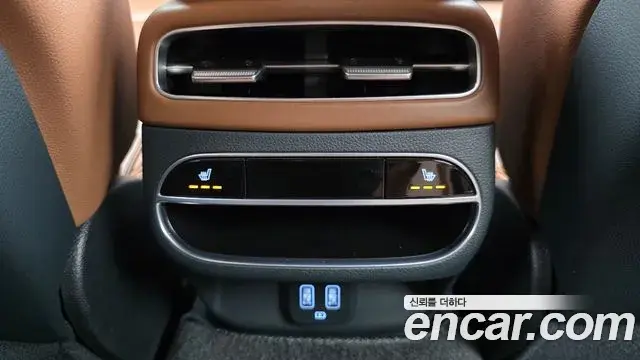 Genesis GV70 2021 — Şəkil 8/20