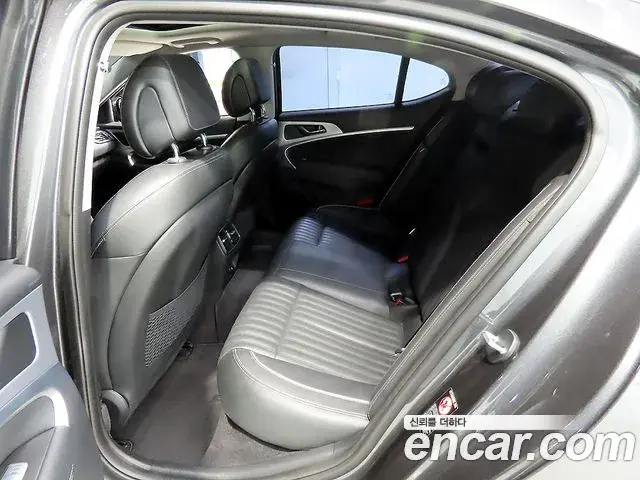 Genesis G70 2018 — Şəkil 16/20