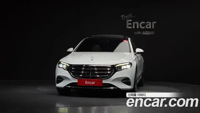Mercedes-Benz E-Class 2024 — Фото 3/20