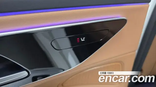 Mercedes-Benz E-Class 2024 — Photo 24/30