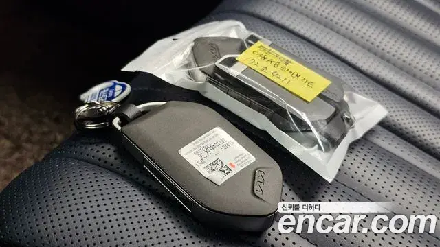 Kia K8 2024 — Photo 10/37