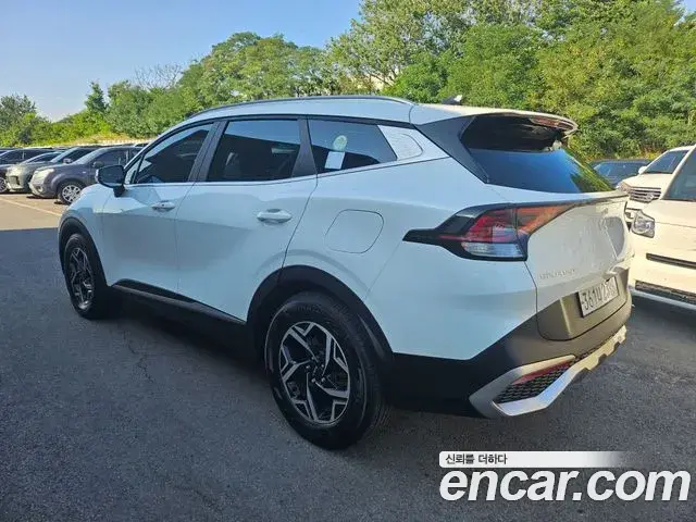 Kia Sportage 2023 — Фото 3/19