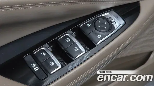 Kia K8 2021 — Şəkil 19/32
