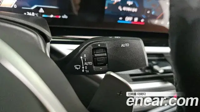 BMW X6 2025 — Photo 17/37