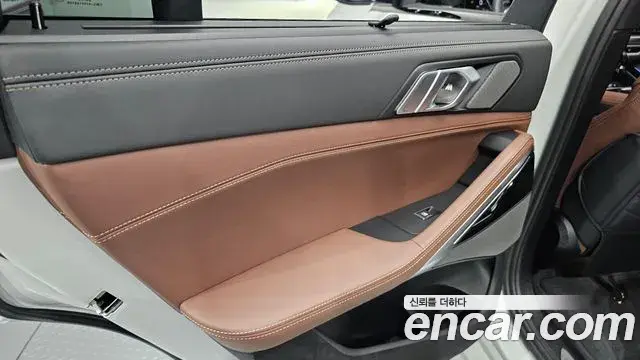 BMW X6 2025 — Photo 35/37