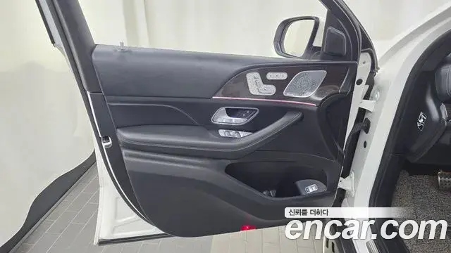 Mercedes-Benz GLE-Class 2021 — ფოტო 27/36