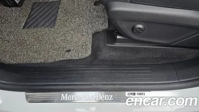 Mercedes-Benz GLE-Class 2021 — ფოტო 22/36