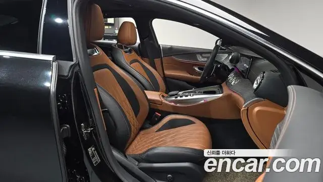 Mercedes-Benz AMG GT 2023 — ფოტო 23/31