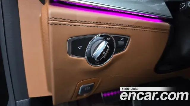 Mercedes-Benz AMG GT 2023 — ფოტო 8/31