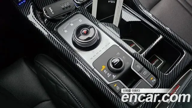 Kia Sorento 2021 — Фото 8/20
