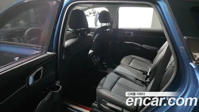 Kia Sorento 2021 — ფოტო 23/33