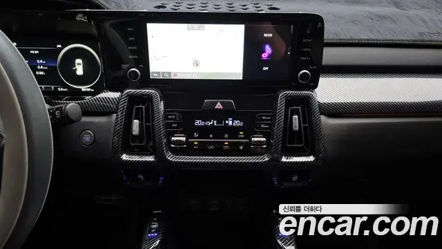 Kia Sorento 2021 — ფოტო 15/33