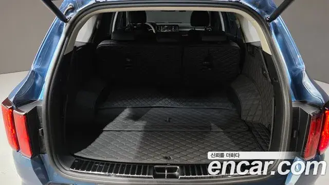 Kia Sorento 2021 — ფოტო 31/33
