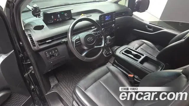 Hyundai Staria 2022 — Фото 7/20