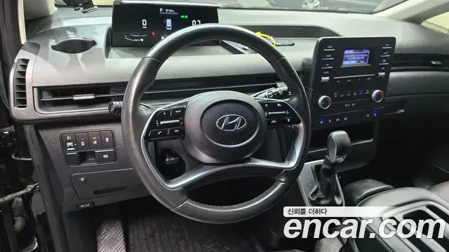 Hyundai Staria 2022 — Фото 12/20