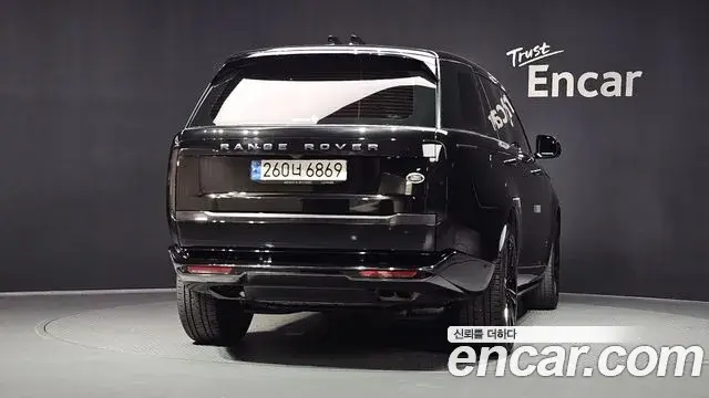 Land Rover Range Rover 2022 — ფოტო 24/40