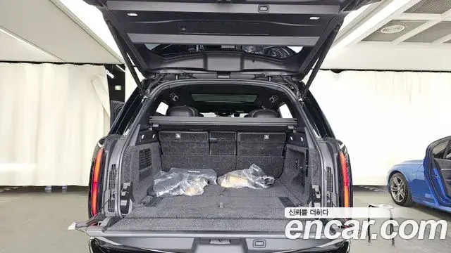Land Rover Range Rover 2022 — ფოტო 38/40