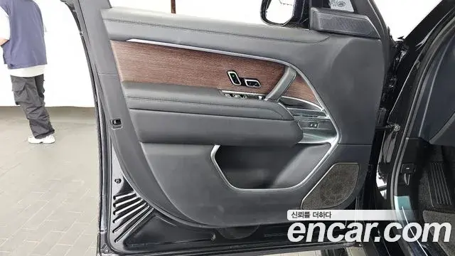 Land Rover Range Rover 2022 — ფოტო 3/40