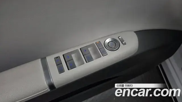 Hyundai Grandeur Hybrid 2024 — Photo 7/34
