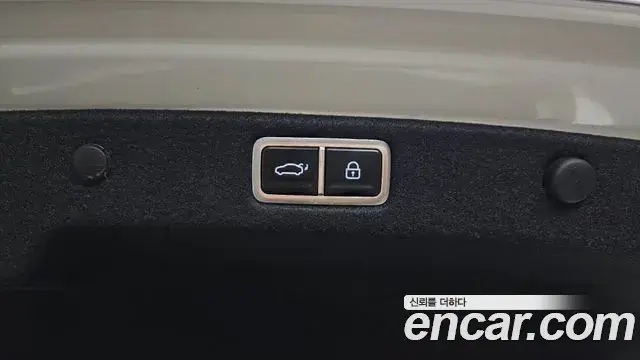 Hyundai Grandeur Hybrid 2024 — Photo 21/34