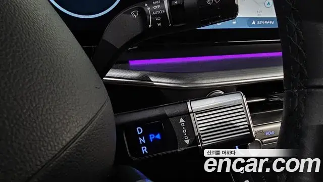 Hyundai Grandeur Hybrid 2023 — ფოტო 13/35