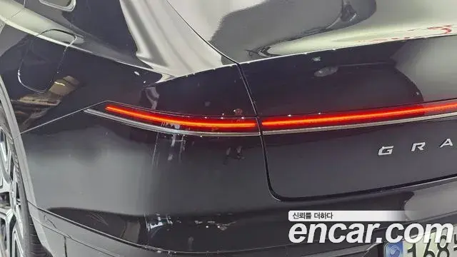 Hyundai Grandeur Hybrid 2023 — ფოტო 34/35