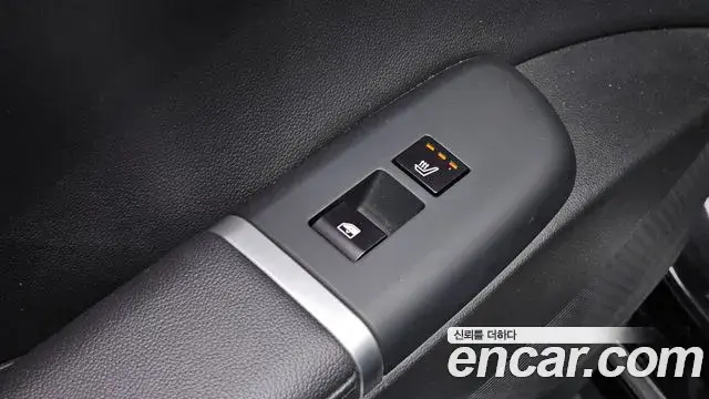 Hyundai Grandeur Hybrid 2023 — ფოტო 22/35