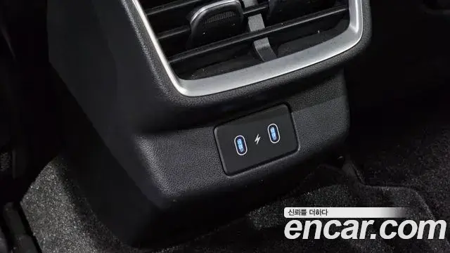 Hyundai Grandeur Hybrid 2023 — ფოტო 24/35