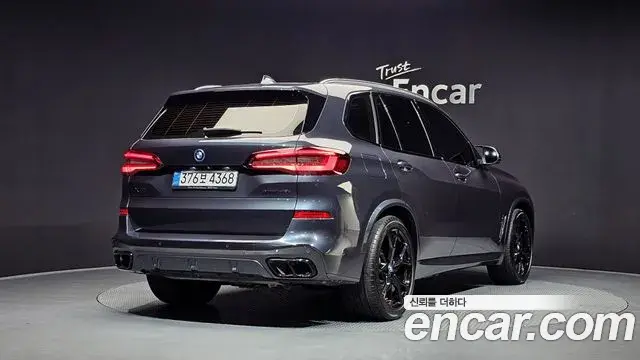 BMW X5 2022 — Фото 2/20