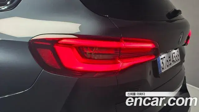 BMW X5 2022 — ფოტო 11/32