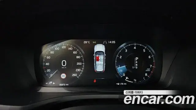 Volvo V60 Cross Country 2019 — ფოტო 16/36