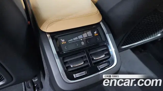 Volvo V60 Cross Country 2019 — ფოტო 6/36