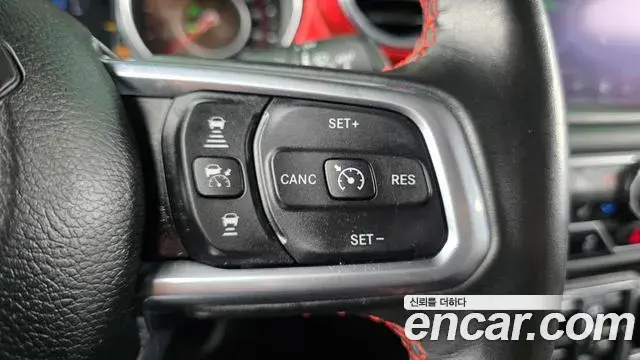 Jeep Gladiator 2021 — Фото 19/20