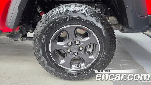 Jeep Gladiator 2021 — Photo 14/29
