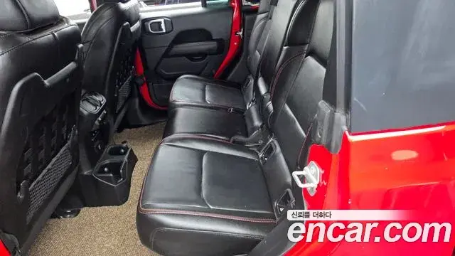 Jeep Gladiator 2021 — Photo 23/29