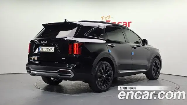 Kia Sorento 2022 — Фото 2/20