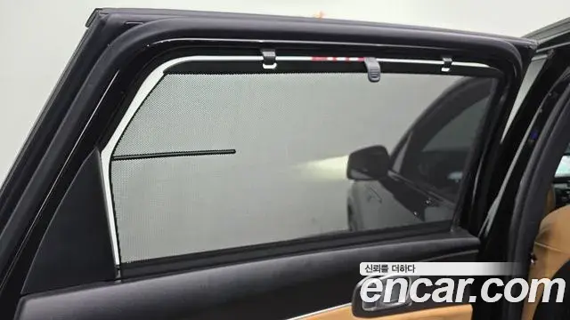 Kia Sorento 2022 — ფოტო 2/36