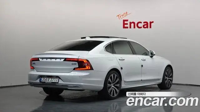 Volvo S90 2023 — ფოტო 11/20