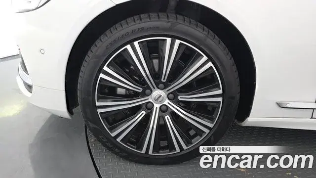 Volvo S90 2023 — ფოტო 1/20