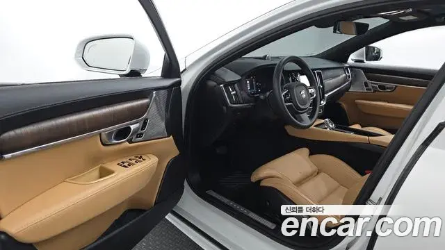 Volvo S90 2023 — ფოტო 18/20