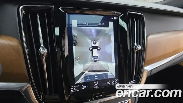 Volvo S90 2019 — ფოტო 14/34