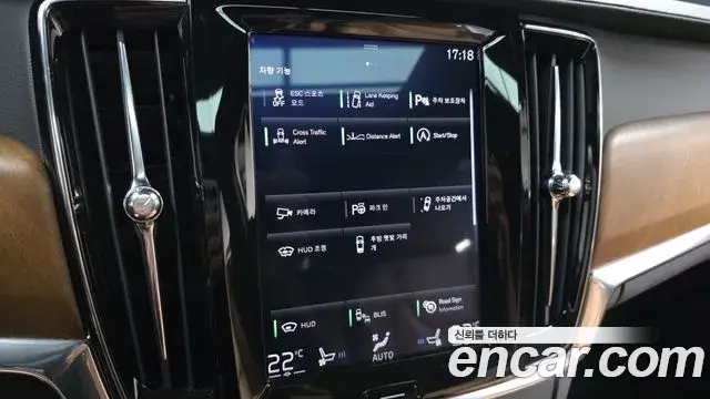 Volvo S90 2019 — ფოტო 10/34
